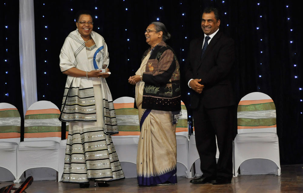 ACCORD-receives-the-Mahatma-Gandhi-International-Award-for-Reconciliation-and-Peace