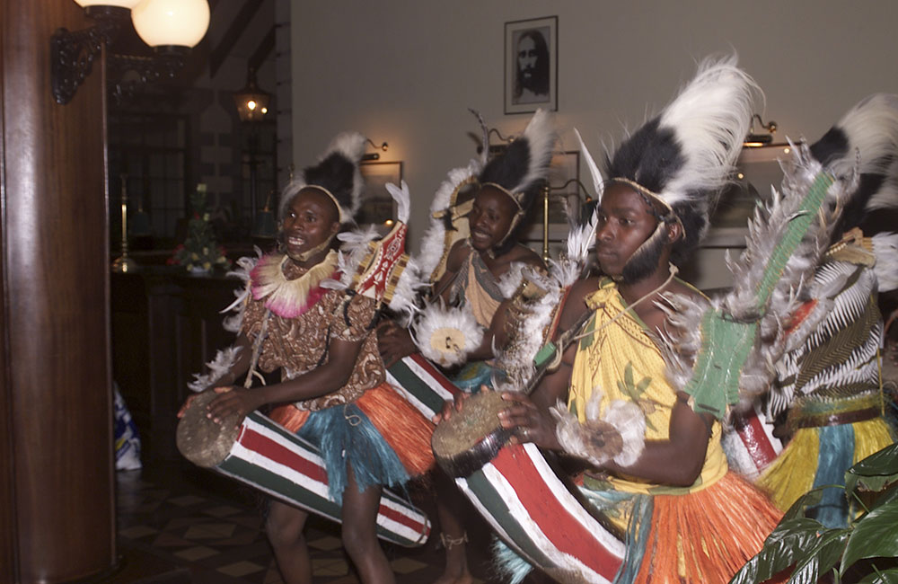 African dancers