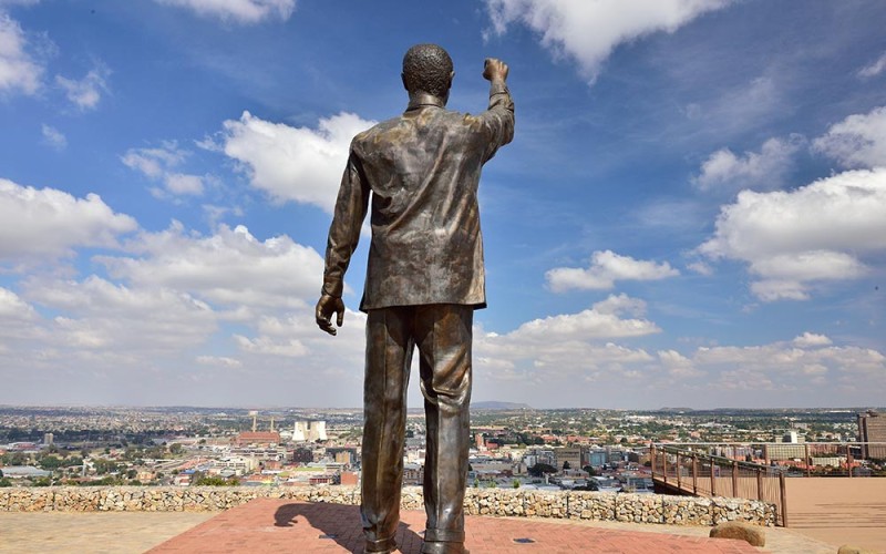 Nelson Mandela Statue